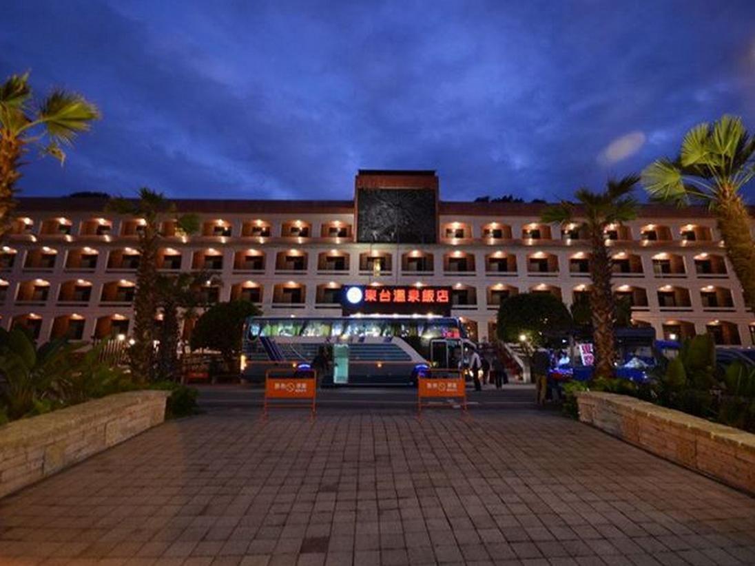 Dong Tair Spa Hotel Wenquan Exterior photo