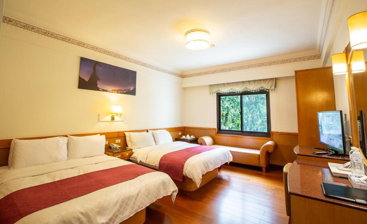Dong Tair Spa Hotel Wenquan Exterior photo